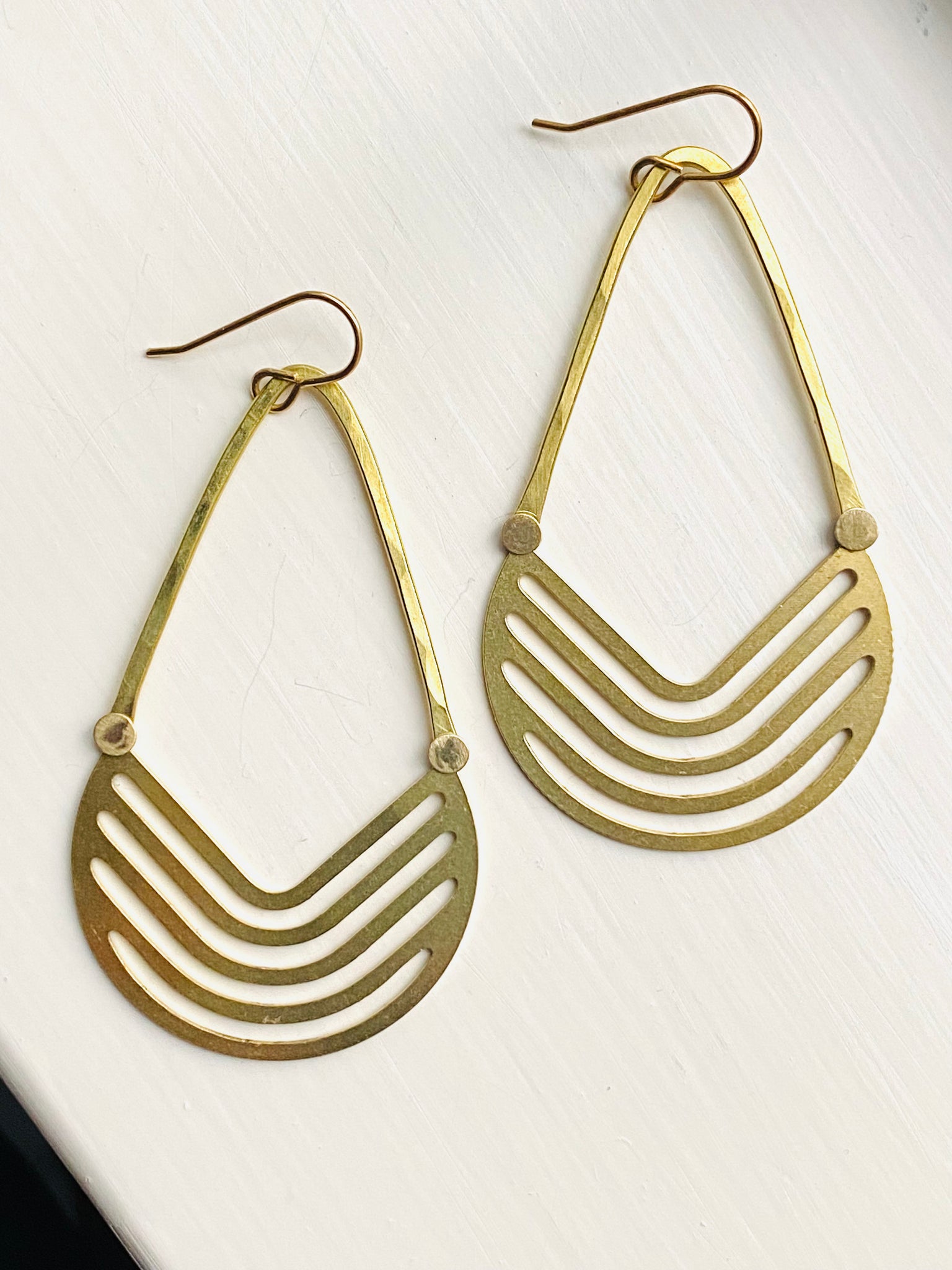 Linked V Cutout Earrings